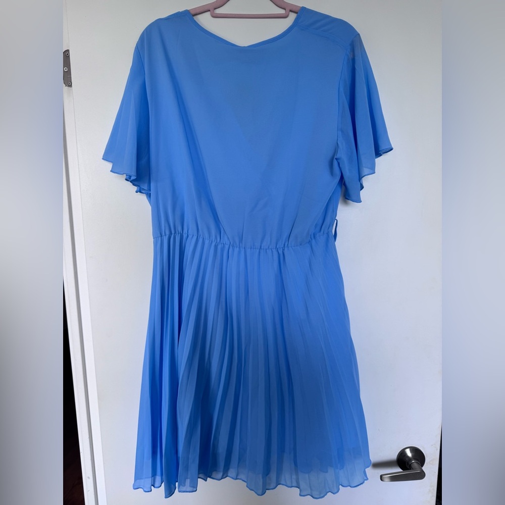 Elegant Blue Pleated Dress - NWT - Picture 7 of 9